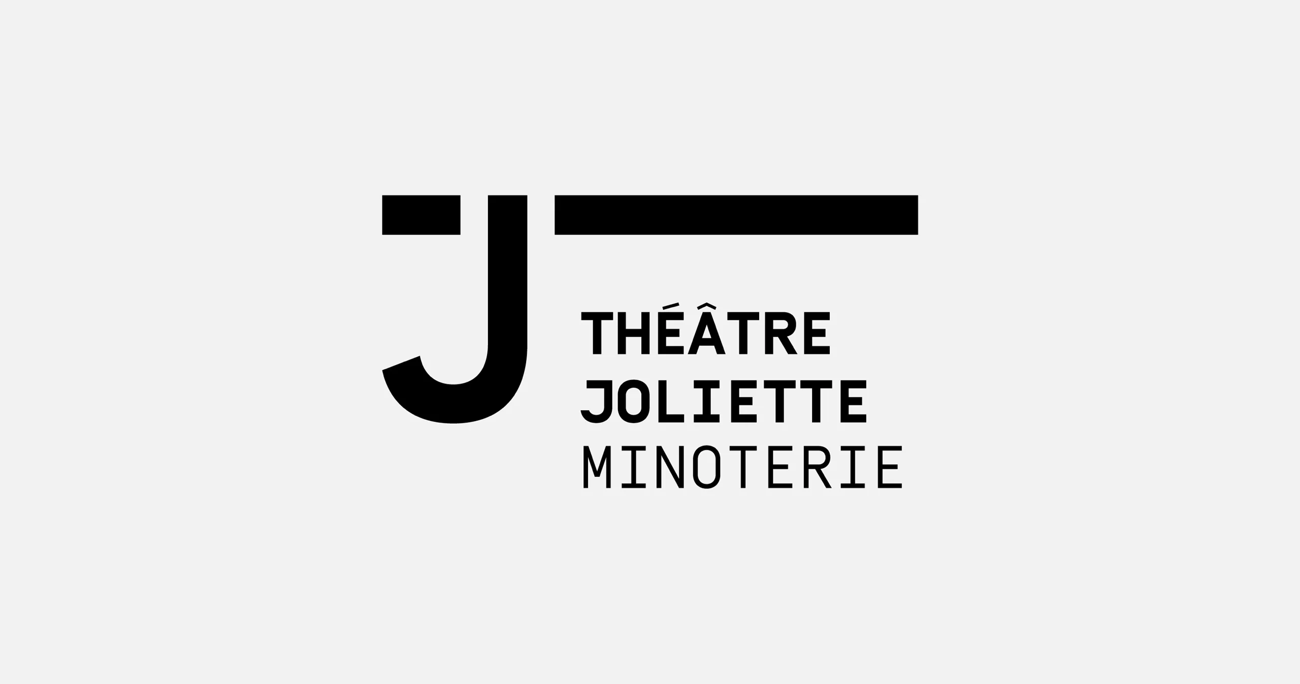 Logotype composé du nom "Théâtre Joliette Minoterie", chapeauté par la barre horizontale de la lettre J lui étant aposée et rappelant le bâtiment en porte à faux