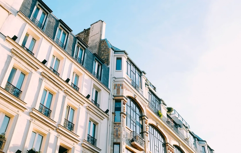 Photo de façade de bâtiment