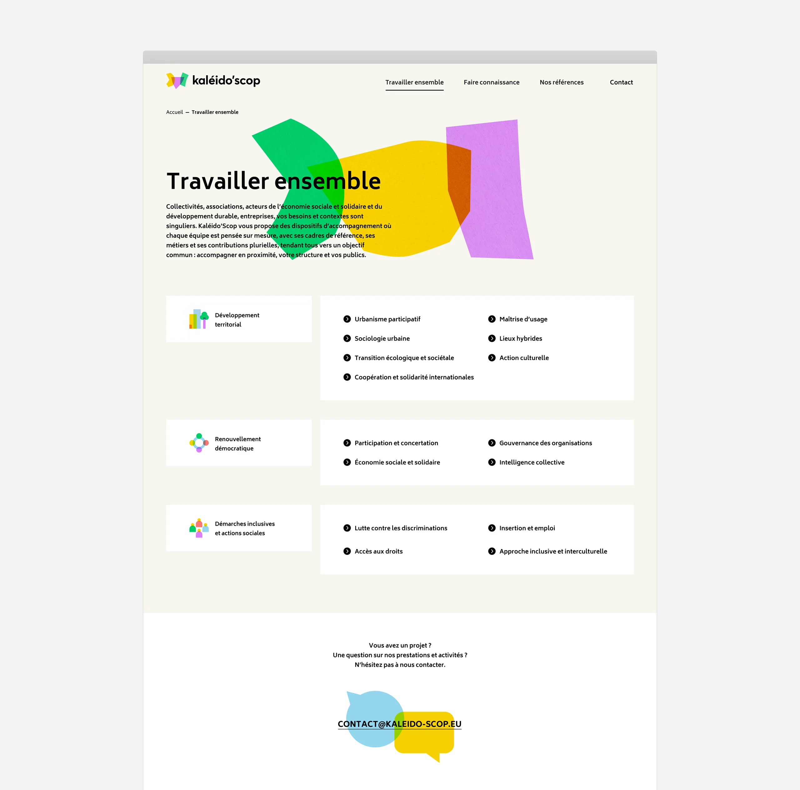 Page "Travailler ensemble" du site Kaléido'scop, avec de grandes formes graphiques abstraites en une