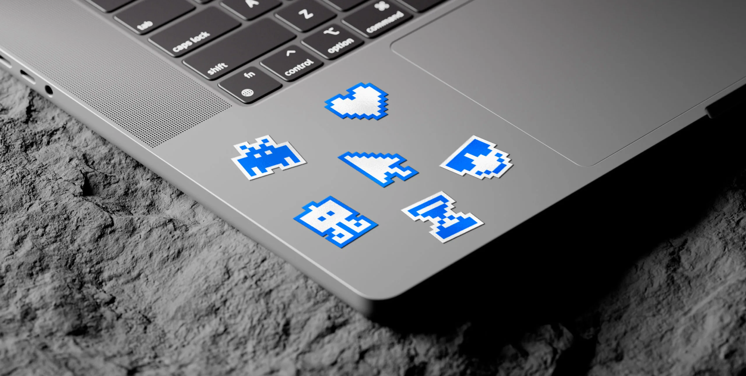 Design des stickers sur ordinateur pour La Plateforme_