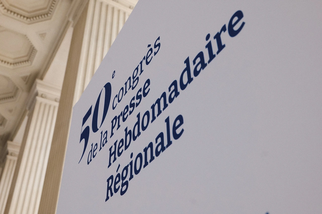 Design en situation du logo du 50e Congrès de la Presse Hebdomadaire Régionale